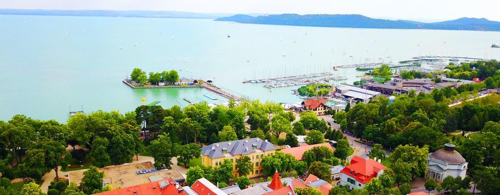 Ipoly Hotel Boutique Rooms & Suites Balatonfured Ngoại thất bức ảnh