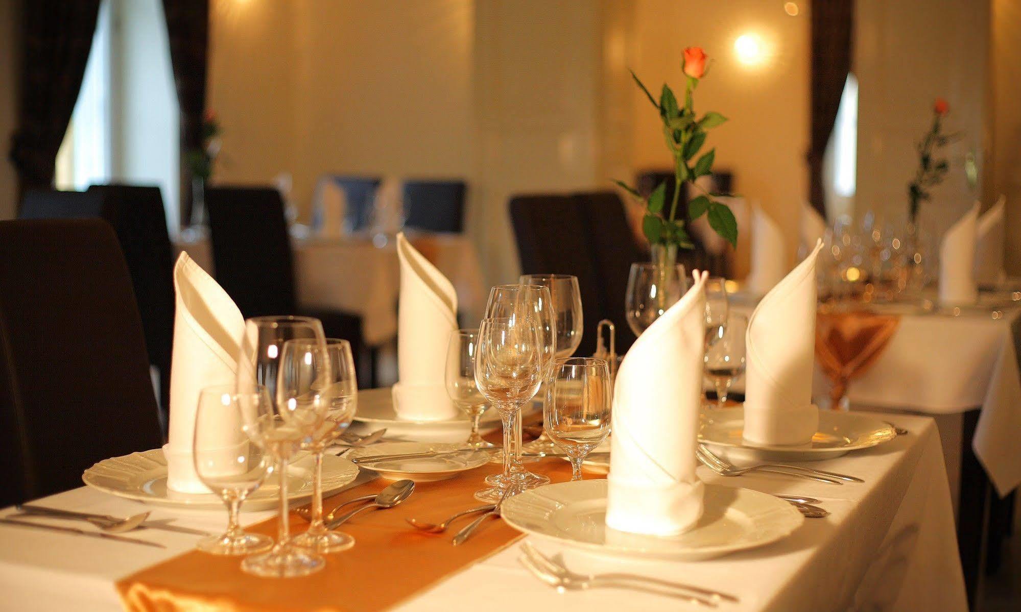 Ipoly Hotel Boutique Rooms & Suites Balatonfured Ngoại thất bức ảnh