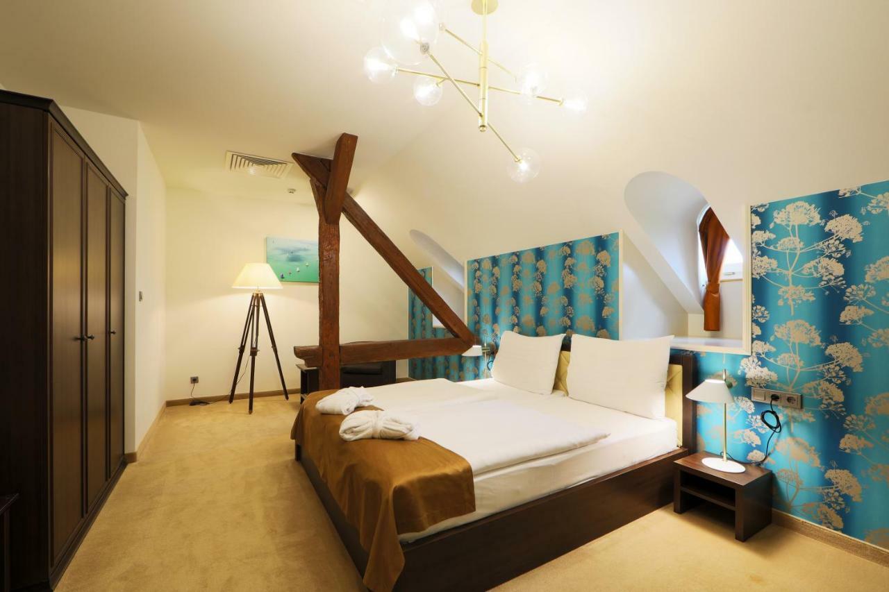 Ipoly Hotel Boutique Rooms & Suites Balatonfured Ngoại thất bức ảnh