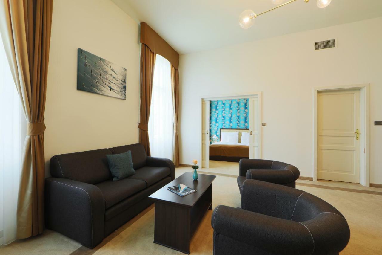 Ipoly Hotel Boutique Rooms & Suites Balatonfured Ngoại thất bức ảnh